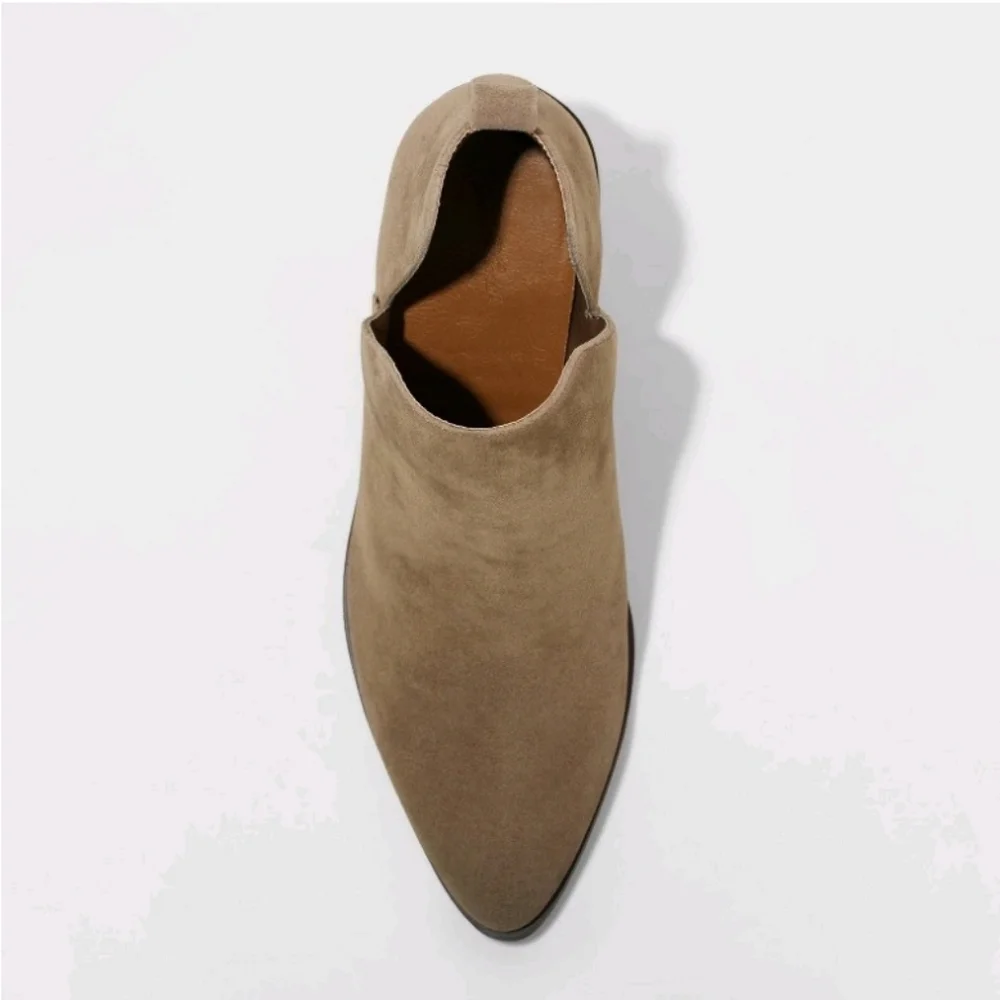 Universal Thread Debbie Boot - Picture 2 of 3